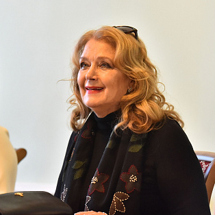 Ирина Алфёрова