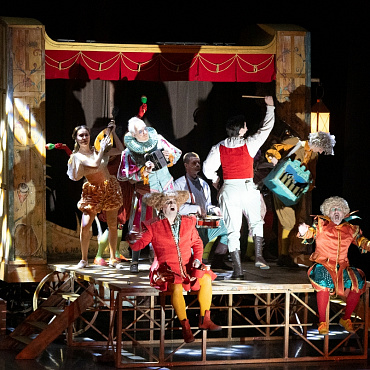 Добрый ноябрь: в Первоуральске прошёл фестиваль детских театров «Снежность»